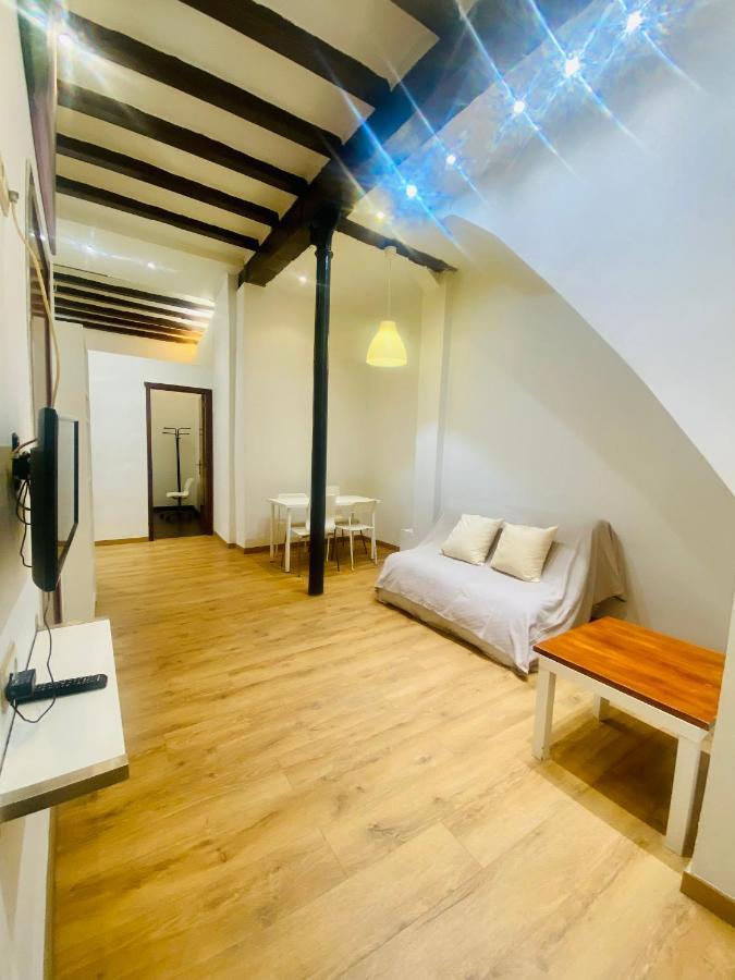 Caterina look derecha Apartamento Barcelona Exterior foto