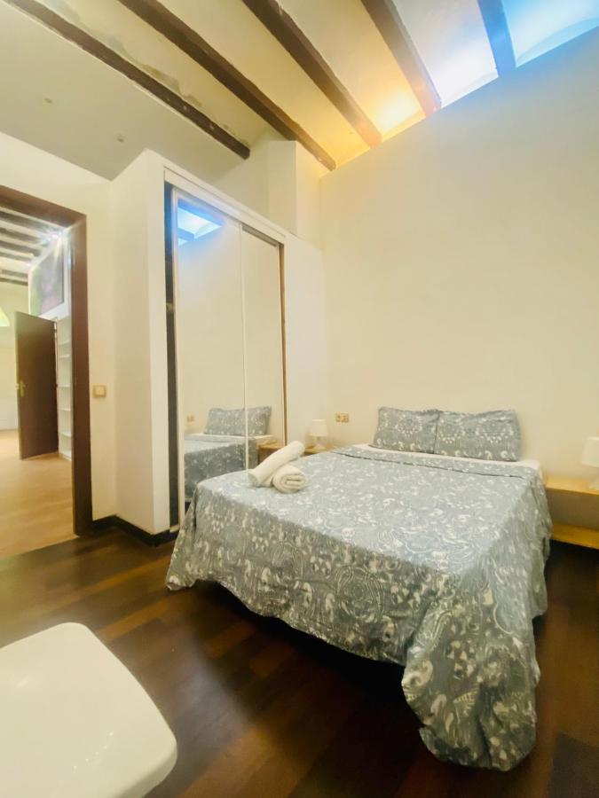 Caterina look derecha Apartamento Barcelona Exterior foto